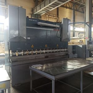 Гибочный пресс Durma AD-R 30135 в хорошем состоянии 2014 года по выгодной цене